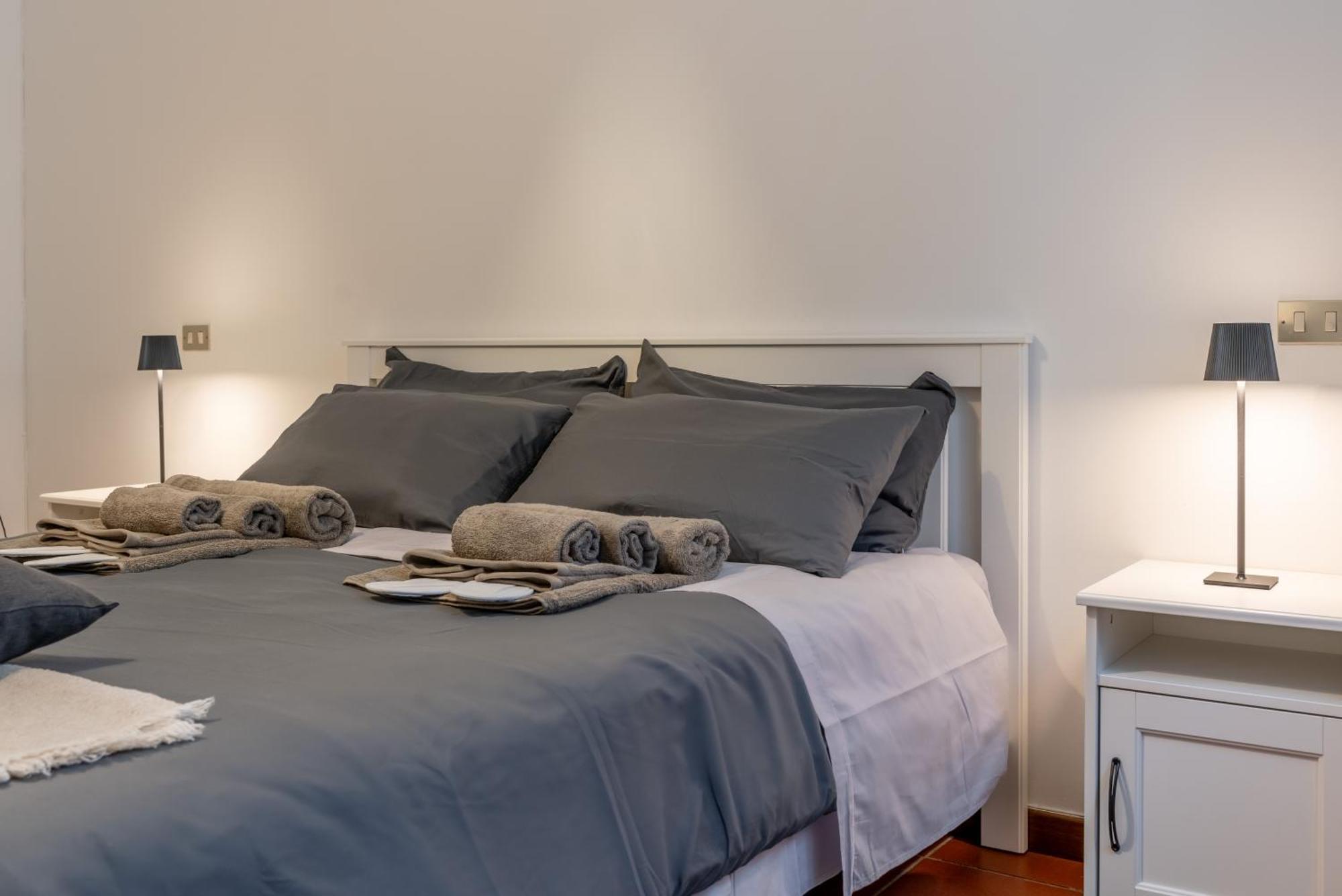 -Near Arena & Parking - Pet Friendly Historical Arena Palace Lägenhet Verona Exteriör bild